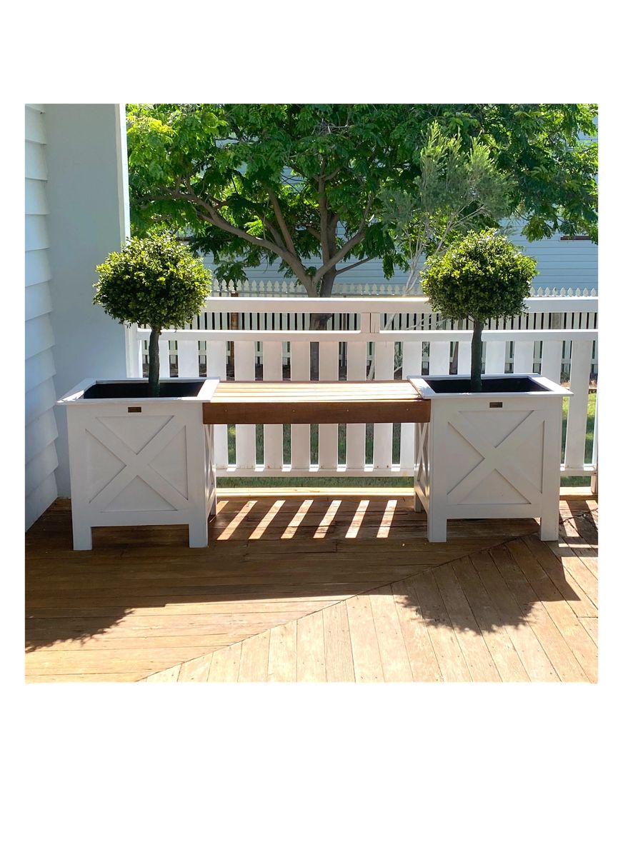 PLANTER BOX BENCH SEAT